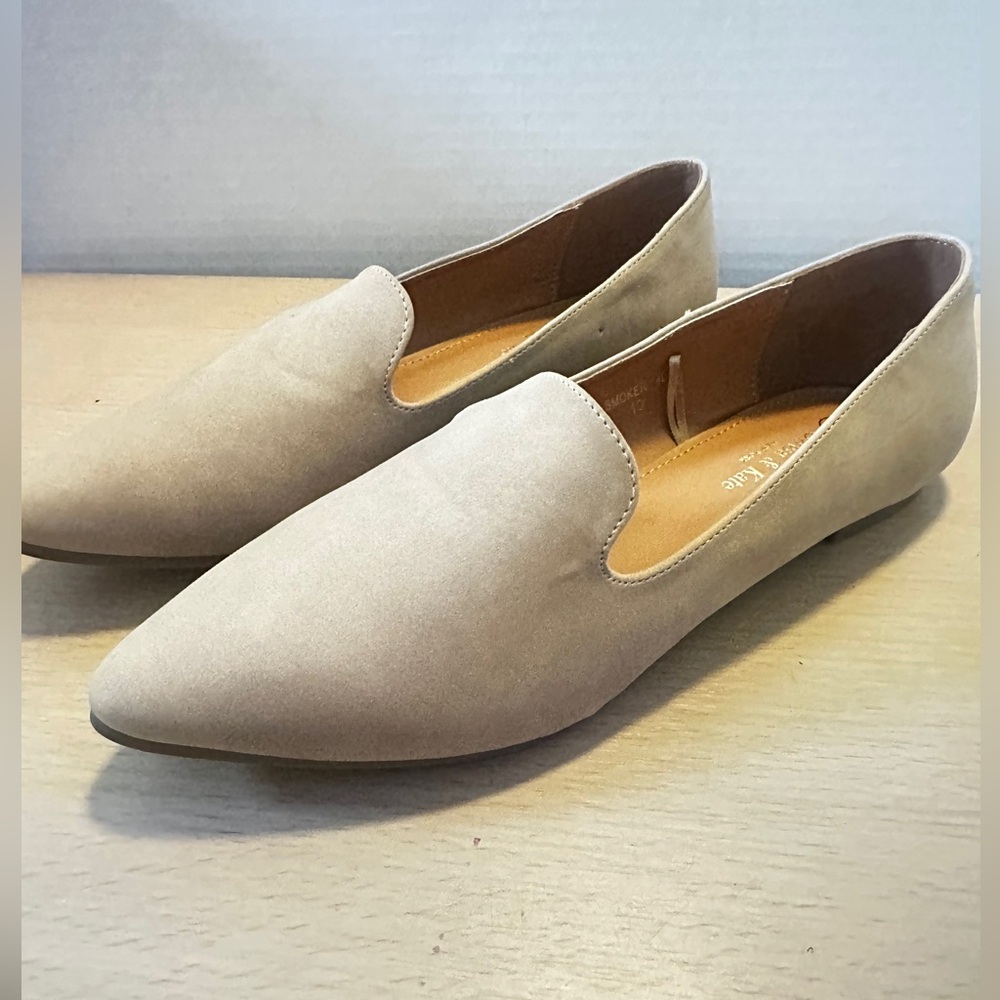 Elegant Beige Women's Loafers